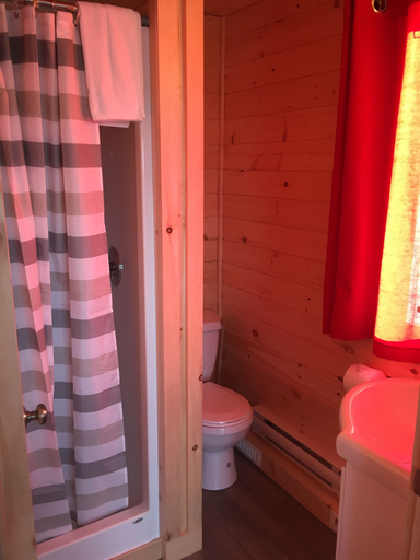 Bathroom, Auberge Chateau Lamontagne, La Haute-Gaspésie