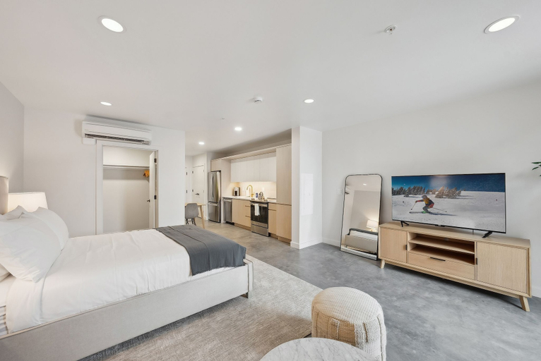Bedroom 2, Placemakr Salt Lake City Downtown, Apartments by Hilton, Salt Lake
