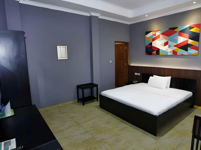 bedroom 9