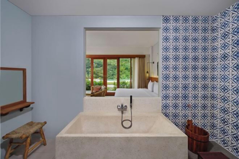 Bathroom 4, Joglo Ageng Guci Tegal, Tegal