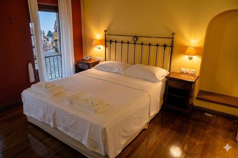 Room 4, Archontiko Leontari, Peloponnese