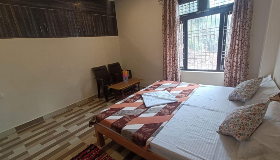 Room 3, Manaskhand Homestay Ranikhet near NH109, Almora