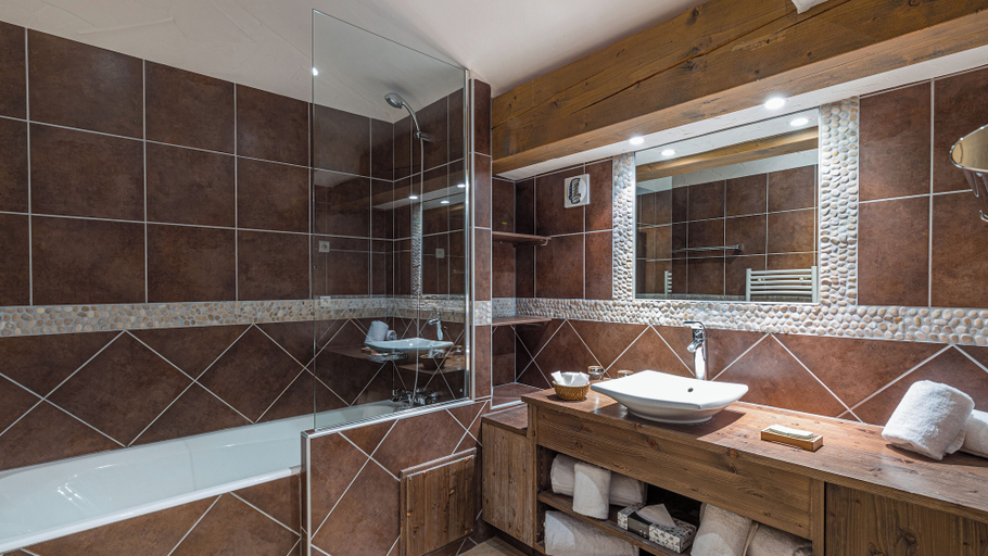 Bathroom 4, Hôtel Le Carlina by Les Etincelles, Savoie