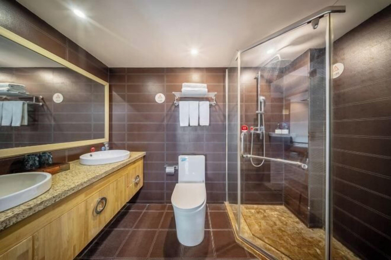 Bathroom 3, Changxing Penglaiju Boutique Hotel, Huzhou