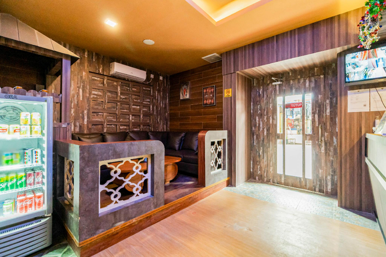 Public Area, RedDoorz Plus near Nagoya Hill Batam 6, Batam