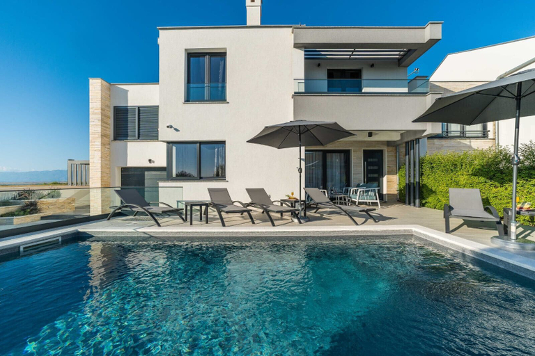 Sport & Beauty 4, Villa Antea Dalmacija, Privlaka