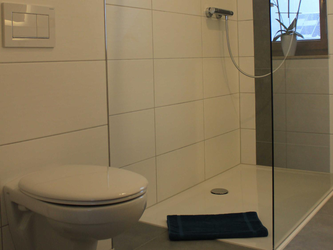 Bathroom 2, Preuschens Hof, Forchheim