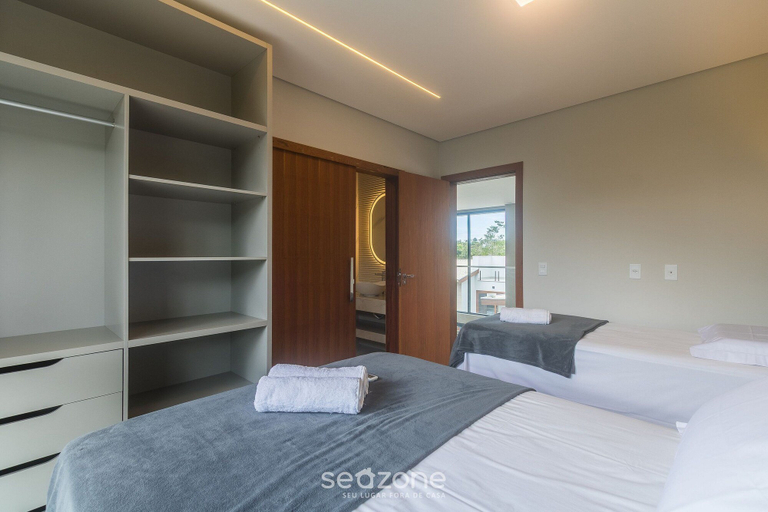 Room 3, Condo w/ Pool 600m From the Beach in Arraial D'ajuda - CRP, Porto Seguro