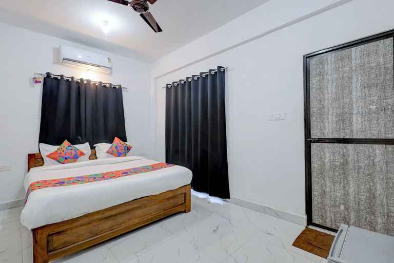 Room 3, Fabhotel Crystal Bay Baga, North Goa