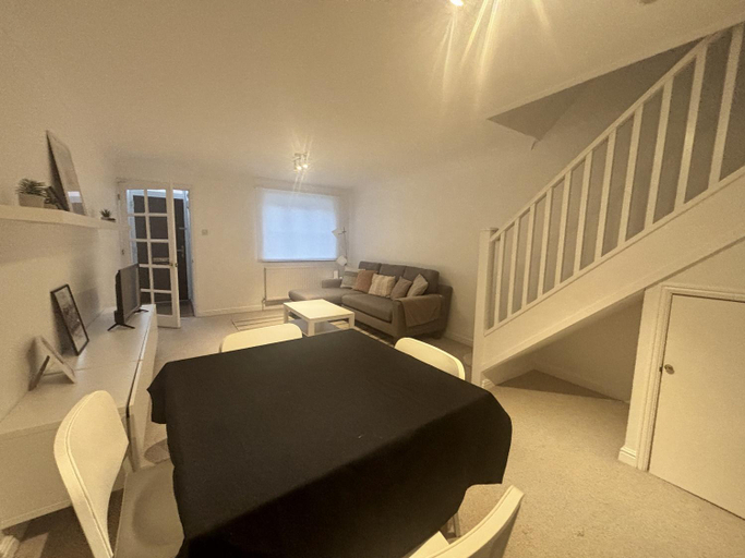 Bedroom, Warfield Charming Three Bedroom House, Bracknell Forest