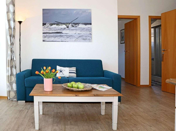 Others 5, Huus int Legde West, Aurich