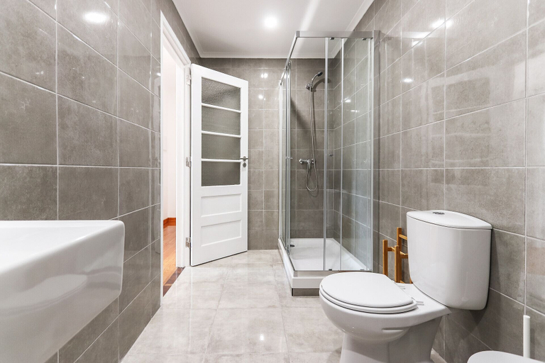 Bathroom 2, Belem Boutique V by Homing, Lisbon