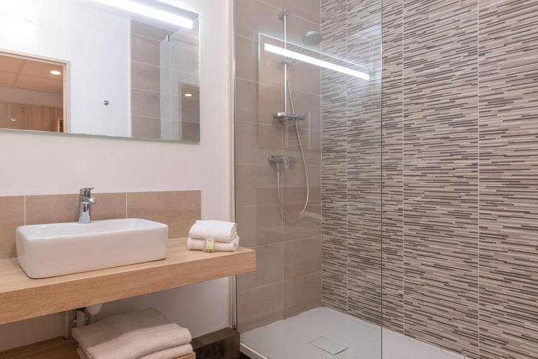 Bathroom 5, Hotel L'Empreinte, Alpes-Maritimes