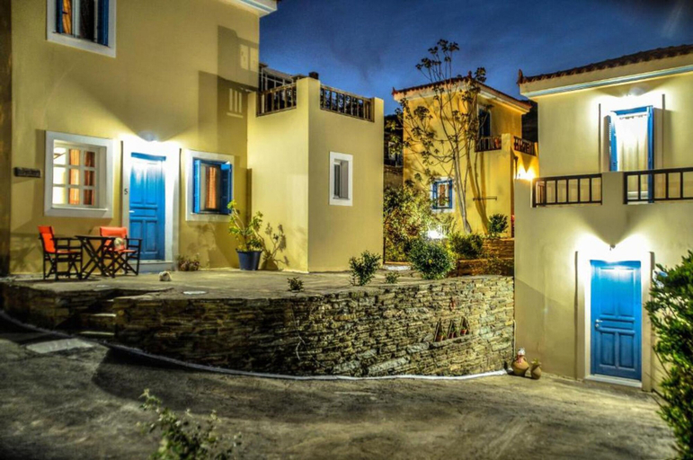 Room 4, Mainades Studio - Evrypyli Serene Escape in Andros, South Aegean