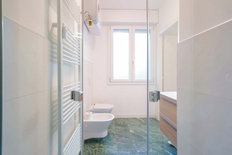 Bathroom 5, Le stanze dell'Edera, Bologna