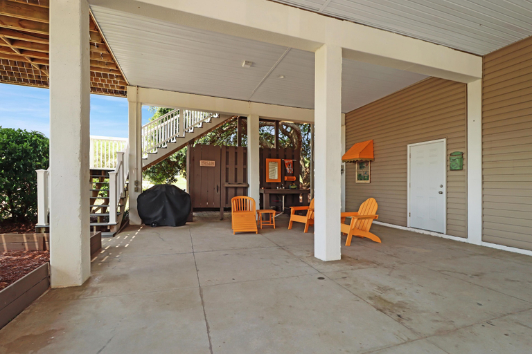 Others 4, Sweet Home Apalachee, Gulf