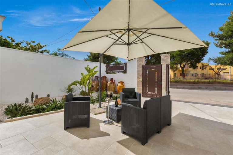 Room 3, 1780 Residence Joy Home - Bilo 2, Taranto
