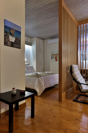 Room 2, Helianthi Apartment, Crete