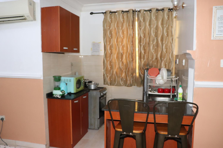 Others 5, Vtl Suites, Eti-Osa
