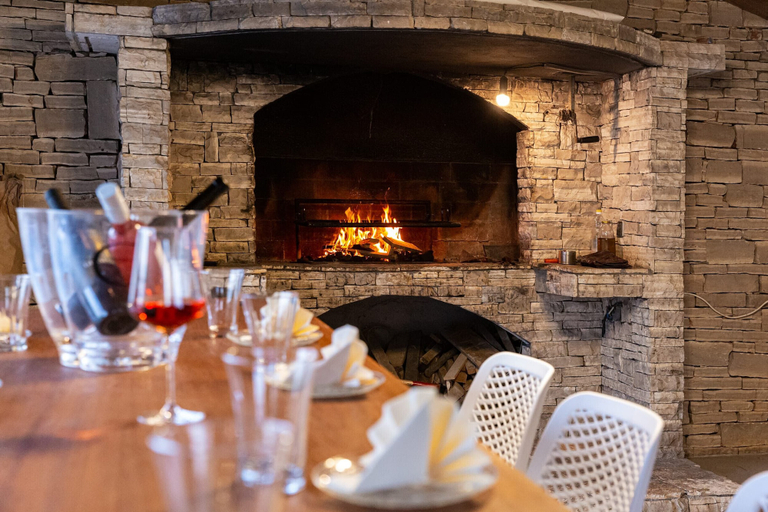 Dining 4, Villa Lea, Nin