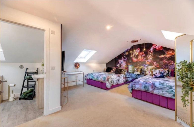 Bedroom 3, Lincoln 4-beds, Sleeps 13, Hot Tub & Pet Friendly, Lincolnshire
