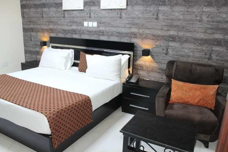 Room 4, Oxygen Orbis Hotel, Akinyele