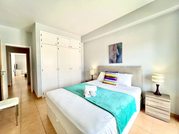 Room 4, Lagos SUN & Beach Apartment by Homing, Lagos