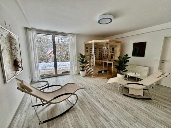 Sport & Beauty 5, Villa Plesse - exklusiv und geraumig wohnen nahe Gottingen, Göttingen