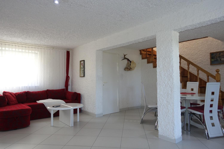 Others 5, Apartmani IF Nin, Nin