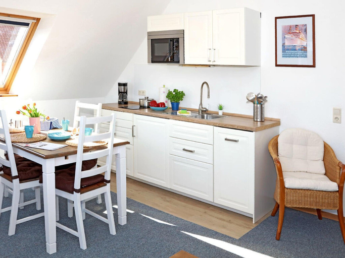Others 5, House in Legde East, Aurich