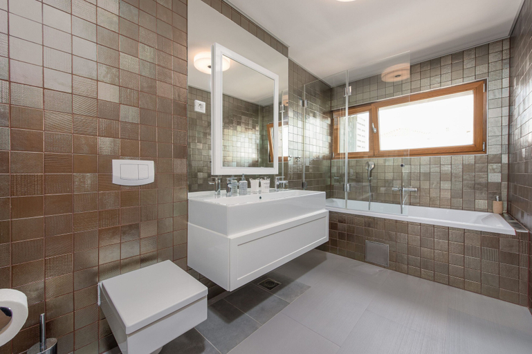 Bathroom 5, Villa Magnolia, Zadar