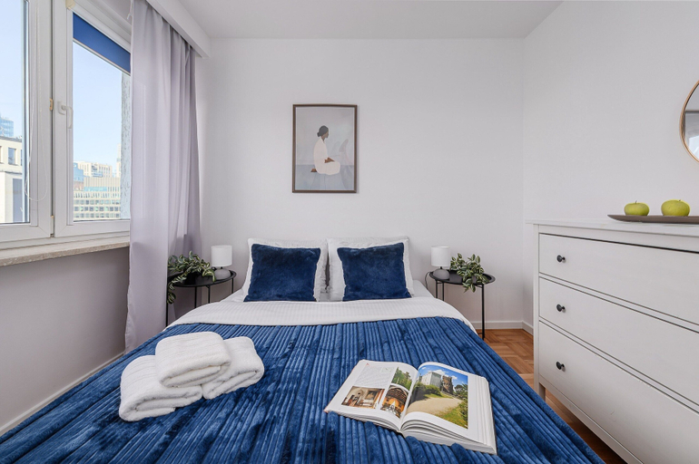 Room 2, Lumina apart with balcony in Warsaw, Warsaw