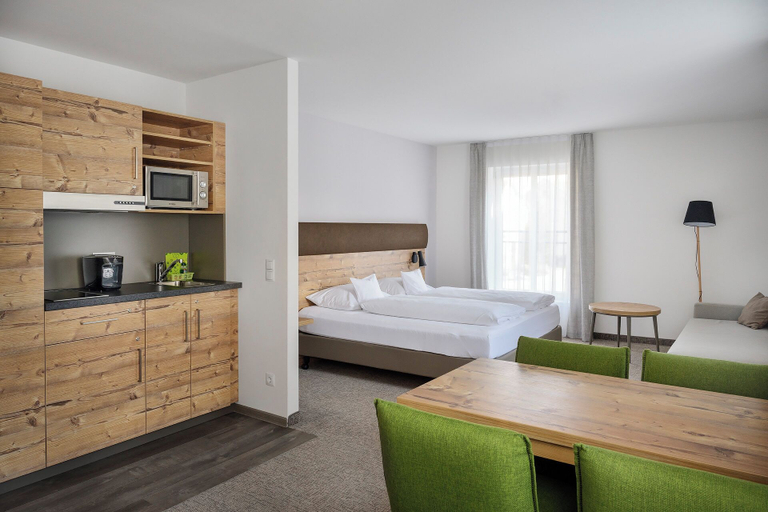Bedroom 3, ApartHotel Rose Ellwangen, Ostalbkreis