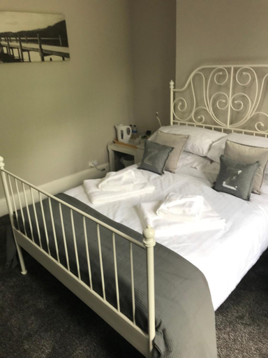 Bedroom 3, Two Little Ducks Guesthouse, Cheshire West and Chester