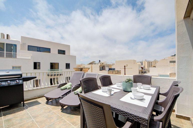 Interior, Airy Top Floor Apartment With Stunning Terrace, St Julian's