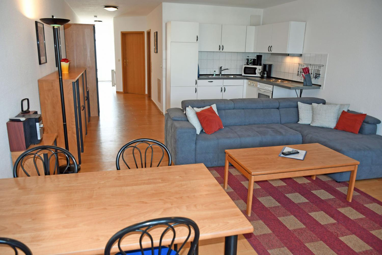 Others 3, Appartementhaus mit Balkon 300 m bis zum Strand HSr, Vorpommern-Rügen