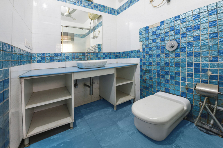 Bathroom 5, Fabhotel Le Regent, Gurgaon