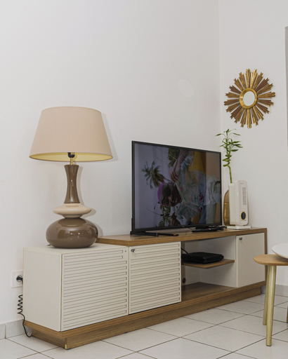 Television 4, Cocon Cayennais Appartement de charme, Rémire-Montjoly