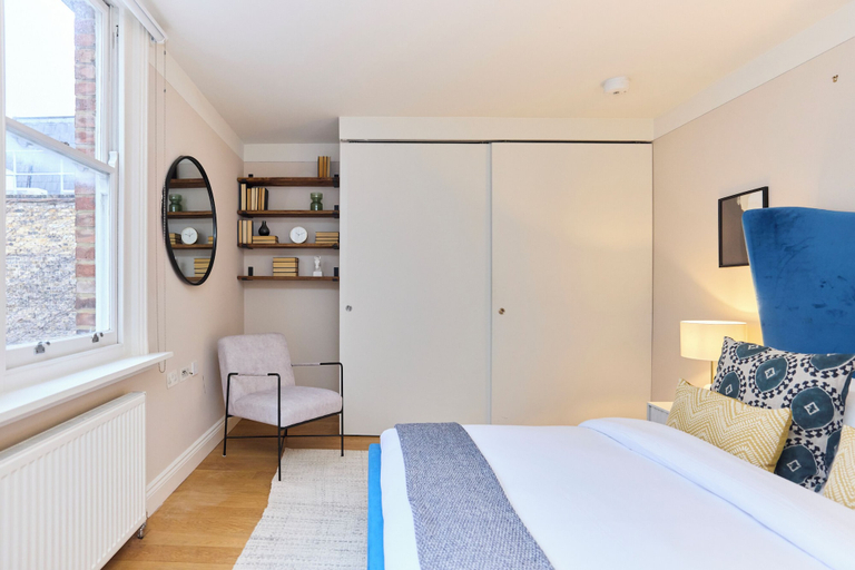 Room 5, Above the Heath, London