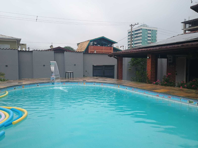 Pool waterfall, HOSPEDAGEM REAL BEACH HOUSE, Praia Grande