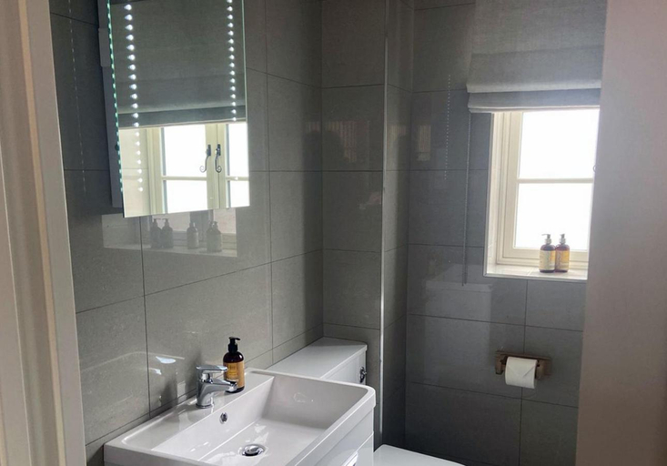 Bathroom 3, Rowley Farm Holidays, Worcestershire