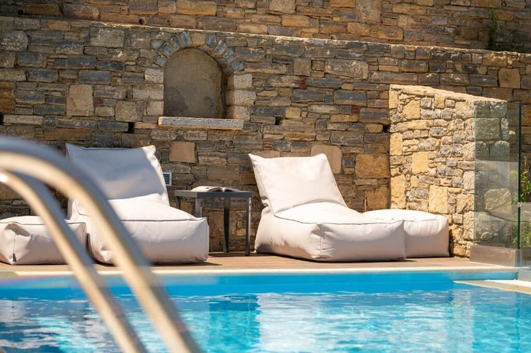 Sport & Beauty 4, Studios Limnionas, North Aegean