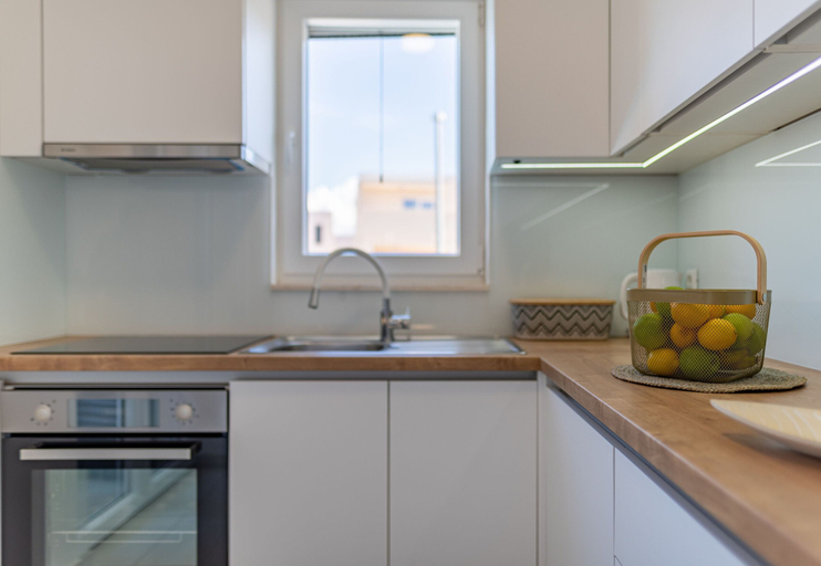 Private kitchen 4, Villa Kristina, Nin