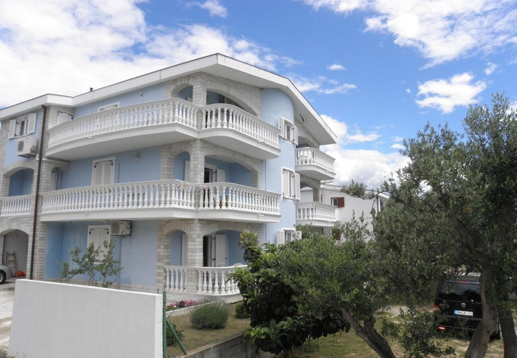 Building design 2, Apartments Vese, Sveti Filip i Jakov