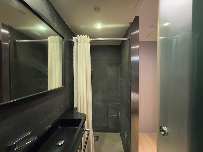 Bathroom 4, Noble Park Hotel, Kowloon