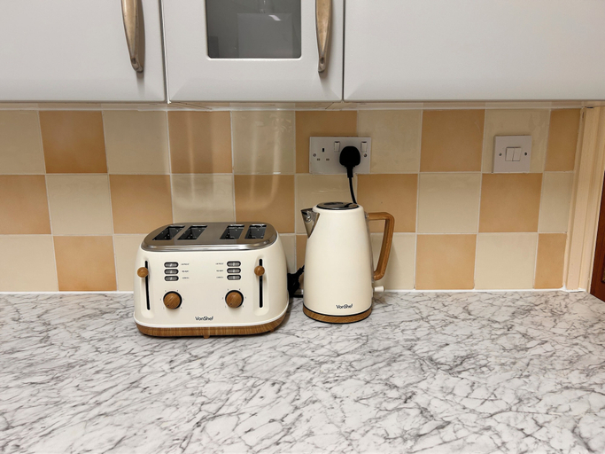 Private kitchen 4, Deandale Stays, Cheshire East