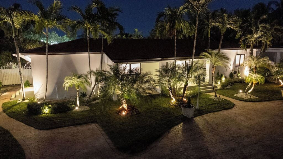 Front of property 5, The Glam Homes, Miami-Dade