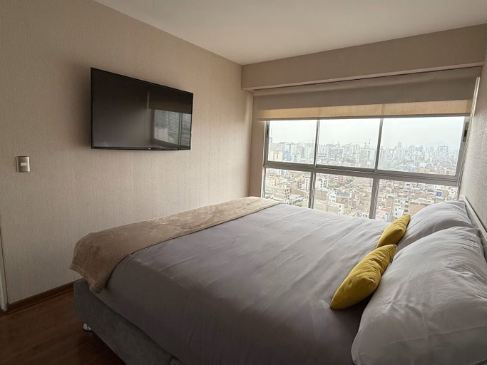Room 5, APT LOCK - LINCE, Lima