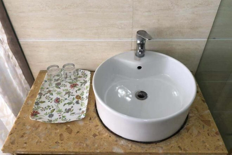 Bathroom 3, Liyang Hot Spring Garden Hotel, Changzhou