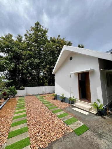 Exterior 2, Little Chandhana Guest House, Kottayam